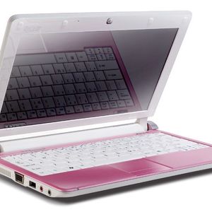 Dem Netbook Aspire One D250 hat Acer mit Windows 7 Starter und Android zwei Betriebssysteme spendiert.