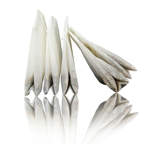 OTG verarbeitet jährlich 10 Milliarden Teebeutel – aneinandergereiht eine Kette von 680.000 km Länge, die 17-mal um die Erde gewickelt werden könnte und 1,8-mal von der Erde zum Mond reicht.(Bild:  Ostfriesische Teegesellschaft)