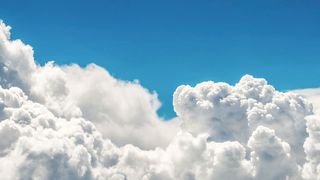 Über den Wolken: Das Systemhaus Cramer gehört zu den Pilot-Anwendern der Lancom Management Cloud. (© Pavlo Vakhrushev/ Fotolia.com)