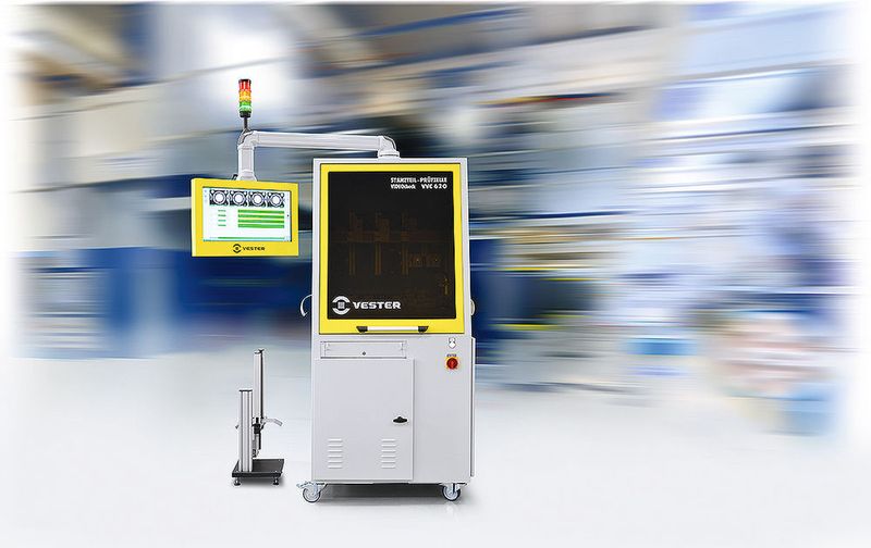 Die Prüfzelle Videocheck VVC 620 hebt die Kontrolle von Endlos-, Stanz- und Hybridteilen auf ein neues Niveau. (Bild: Vester Elektronik)