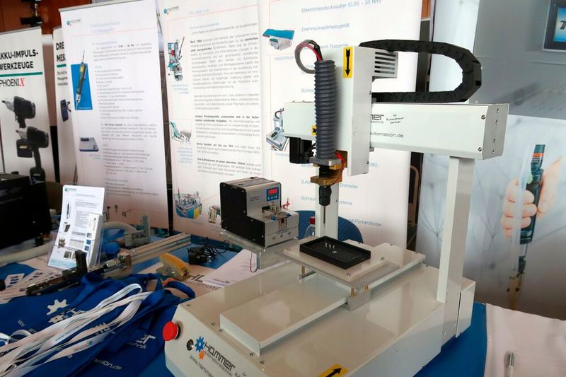 Auch Hammer zeigte eine automatisierte Verschraubungslösung.  (Bild: D. Quitter - VCG)