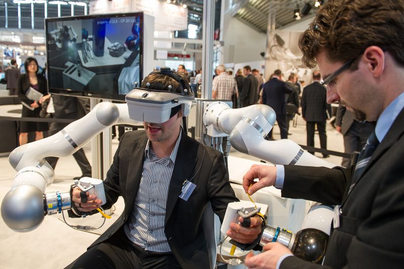 Rückblick: Impressionen von der Automatica 2012. (Bild: Messe München)