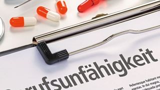 Berufsunfähigkeit trifft jeden vierten Arbeitnehmer im Laufe des Berufslebens. (©Zerbor - stock.adobe.com)