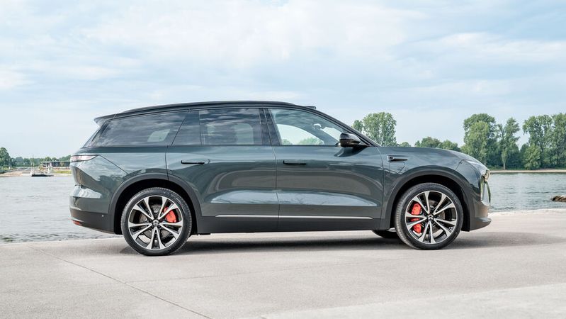 Nio startet mit seinem Flaggschiff-SUV EL8.(Bild:  Nio)