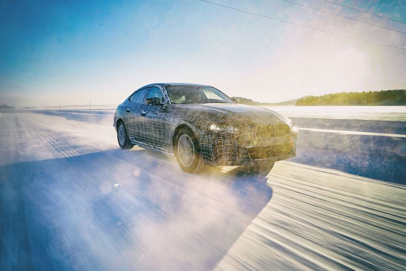 Als Reichweite gibt BMW rund 600 Kilometer an. (BMW)