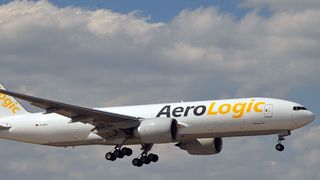 Einhergehend mit der Flugplanerweiterung nahm Aerologic im Dezember 2009 zwei weitere Frachtflugzeuge des Typs Boeing B777F in Betrieb. Die B777F gilt als die zur Zeit effizienteste und umweltfreundlichste Großraumfrachtmaschine auf dem Markt. Bild: Aerologic (Archiv: Vogel Business Media)