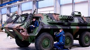 FFG Flensburger Fahrzeugbau steht vor einem neuen Kapitel! Denn Deutz will das Unternehmen kaufen, um im Rüstungssektor breiter aufgestellt zu sein. Das wäre der größte Kauf in der Deutz-Geschichte. FFG ist etwa für die Wartung des Radpanzers Fuchs (im Bild) verantwortlich. (Bild: FFG)