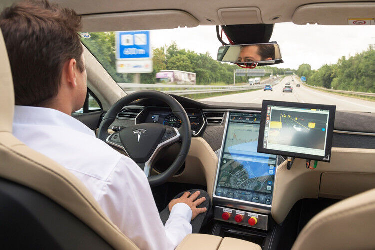 Extrem genaues Kartenmaterial ist das Gold der Mobilitäts-Zukunft: Denn ohne solche Daten würde es das angestrebte autonome Fahren nie geben. (Foto: Bosch)