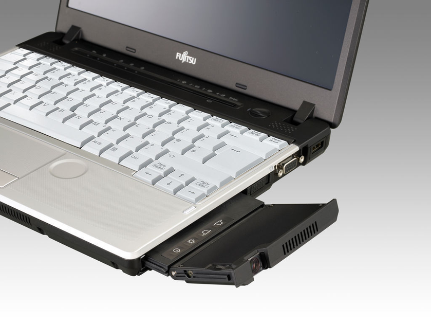 Weltweit erstes Notebook mit integriertem Beamer