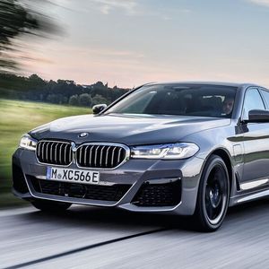 Platz eins in der oberen Mittelklasse im Dezember 2024: BMW 5er, 3.720 Neuzulassungen(Bild:  BMW)
