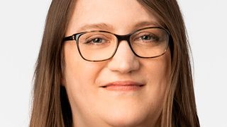 Die Autorin: Dr. Nicole Wittenbrink ist seit 2020 Beraterin im Bereich Gesellschaft und Innovation der VDI/VDE Innovation + Technik GmbH und ist dort unter anderem im Rahmen der Begleitforschung zum Innovationswettbewerb „Künstliche Intelligenz als Treiber für volkswirtschaftlich relevante Ökosysteme“ in den Bereichen Projektbegleitung und Kurzstudien aktiv.  (Bild: VDI/VDE Innovation + Technik GmbH)