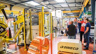 Werksführungen und verschiedene Konferenzen konnte bei der Hausmesse von Dimeco besucht werden. (Bild: Dimeco)