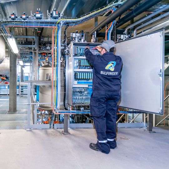 Der Erwerb der Stork-Einheiten soll den Fokus von Bilfinger auf qualifizierte Fachkräfte stärken.(Bild:  Zweidimensional/ Bilfinger)