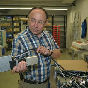 Clemens Weßelburg, Produktmanager Servomotoren, Jenaer Antriebstechnik: „Geschirmte Leitungen und EMV-Kabelverschraubungen sind Standard.“