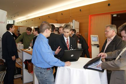 Vertiefende Fachgespräche zu aktuellen Projekten wurden in den Business Breaks geführt. (Archiv: Vogel Business Media)