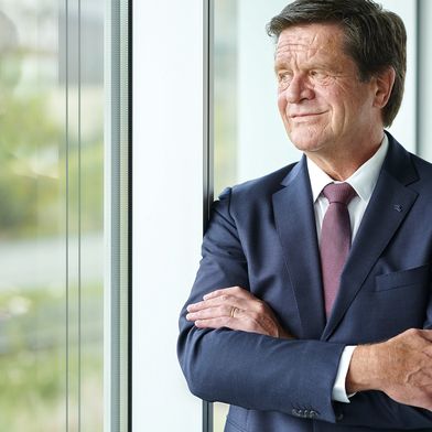 Nach 40 Jahren in führender Verantwortung hat sich Ulrich Reifenhäuser aus der operativen Geschäftsführung der Reifenhäuser Gruppe zurückgezogen.  (Bild: Reifenhäuser)