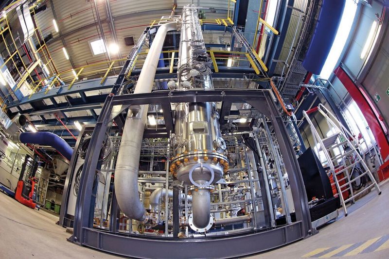 Im Evonik-Modul der Rheticus Versuchsanlage arbeiten Bakterien an der Umwandlung von Synthesegasen in Spezialchemikalien wie Butanol. (Evonik)