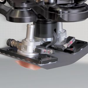 Spezialgreifer STGG für schnelles und präzises Pick & Place von dünnen Elektroden und Separatoren.(Bild:  J. Schmalz GmbH)