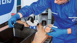 Filter gleich Filter? „Nein!“, sagt das Unternehmen Ufi Filters und wirbt mit seiner 50-jährigen Erfahrung im Bereich Pkw- und Nkw-Filter. (Bild: Ufi)