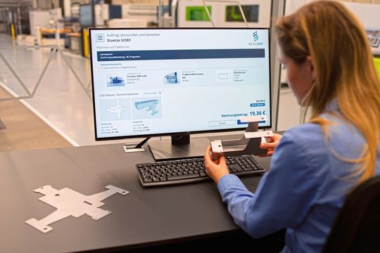 Konstruktionszeichnung hochladen und das
Maschinenprogramm online bestellen: Mit dem neuen cloudbasieren Service von Scale-NC ist das in 48 Stunden möglich. Konstruktionszeichnung hochladen und das
Maschinenprogramm online bestellen: Mit dem neuen cloudbasieren Service von Scale-NC ist das in 48 Stunden möglich.