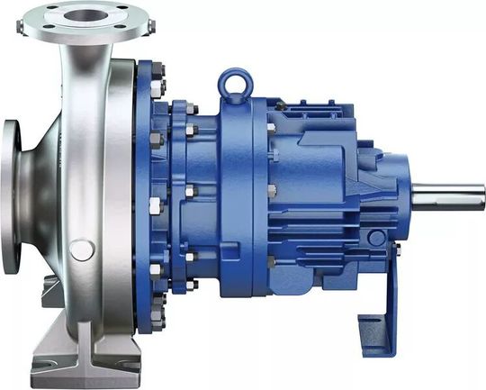 Zu den in der alkalischen Elektrolyse bewährten Pumpen gehört die horizontale Spiralgehäusepumpe mit Magnetkupplung Magnochem, die als Blockausführung oder in Prozessbauweise erhältlich ist.(Bild:  KSB)
