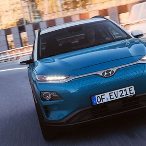 Der Hyundai Kona war 2022 der Bestseller in der Palette der Koreaner. Besonders beliebt war die Elektro-Version. Sie wurde 17.000 Mal verkauft.(Bild:  Hyundai)