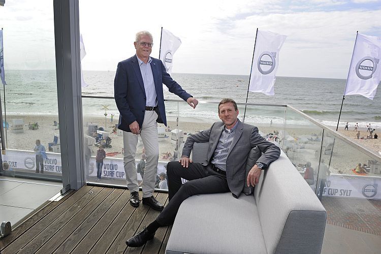 Volvo-Marketingchef Volker Brien und Volvo-Deutschland-Geschäftsführer Thomas Bauch wollen mit den Foren viele Neukunden gewinnen. (Foto: Volvo)