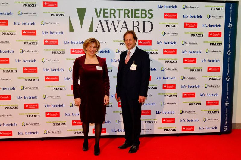 Betty van Loon und Christian Klöppner von van Loon Kommunikation. (Vogel Business Media)