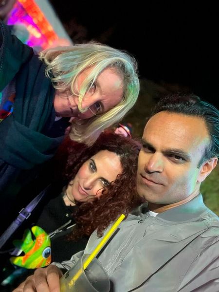 Beim Autoscooter kennen Santosh Wadwa, FUJITSU, Stephanie Steen (l.) und Besa, IT-BUSINESS, keinen Spaß! (Bild: Vogel IT-Medien GmbH)