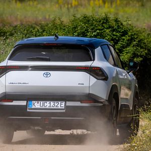 Bereits beim ersten Betrachten fällt das selbstbewusste Design auf.(Bild:  Toyota)