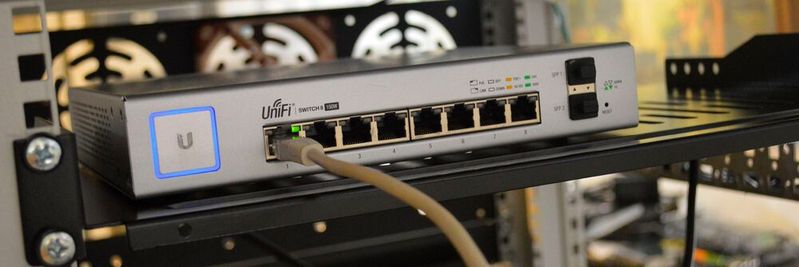 In Sachen Vernetzung und Digitalisierung ist die deutsche Industrie weit vorangekommen. Rund 70 Prozent der Unternehmen setzen inzwischen IIoT-Technologien ein. (Bild:  gemeinfrei / Unsplash)