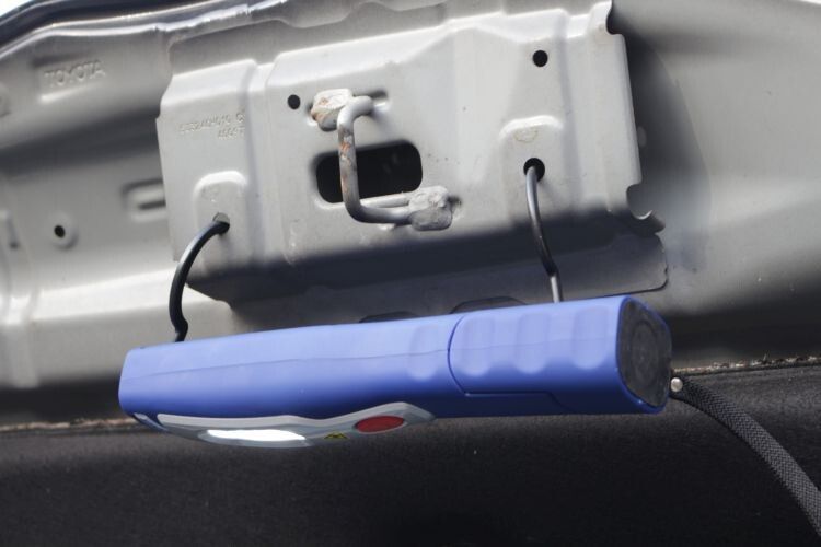 Die „Pocket Lux Bright“ punktet vor allem mit den überragenden Befestigungsmöglichkeiten. (Foto: Holz)