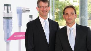 v.l. Dipl.-Ing. Dietrich Turck und Dipl.-Wirt-Ing. Marco Heck führen die Escha Bauelemente seit 14. August 2013 gemeinsam. (Escha)