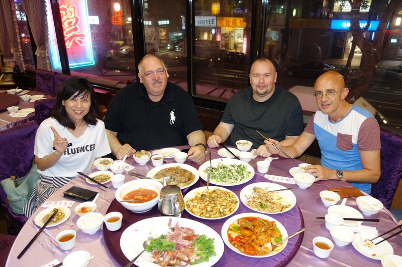 Das 2direct Team weiß: 