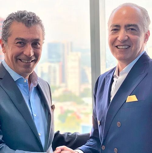 Ricardo Méndez, General Manager, Promaplast (left) and Miguel Ruiseñor, Managing Director, IMCD México (right).(Source:  IMCD México)