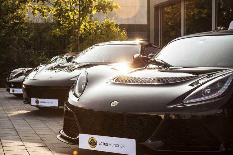 Die britische Sportwagenmarke Lotus ist seit kurzem mit einer eigenen Marken-Dependance in Anzing bei München vertreten. (Foto: Lotus München)