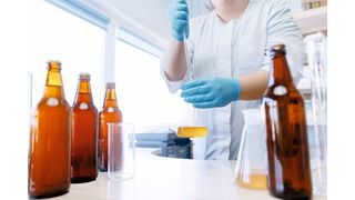 Abb.1: Bierproben lassen sich mittels Ionenchromatographie auf ihre Qualität hin analysieren (Symbolbild). (Bild: © Parilov - stock.adobe.com)
