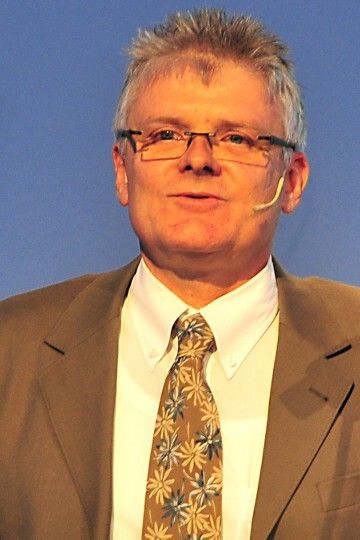 Nach der Mittagspause stellte ZDK-Referent Joachim Syha die formalen Grundlagen für die überbetriebliche Unterweisung vor. (Foto: Schmidt)