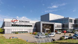 Sonceboz SA und seine hochmoderne Produktionsstätte in Boncourt.  (Bild: Stöcklin Logistik AG)