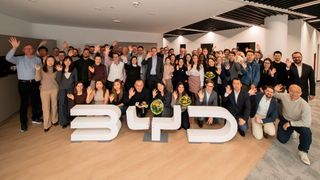 100 Mitarbeiter arbeiten in der neuen BYD-Deutschland-Zentrale in Offenbach. (Bild: BYD)