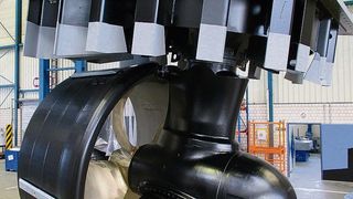 Das Unterwassergehäuse für einen Schiffsantrieb besteht aus besonders widerstandsfähiger Ni-Resist-Legierung. (Bild: Schonlau-Werke)