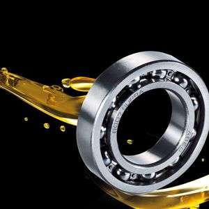 Der Schmierstoff reduziert Reibung und Verschleiß und erhöht somit die Lebensdauer eines Lagers.(Bild:  Findling Wälzlager)