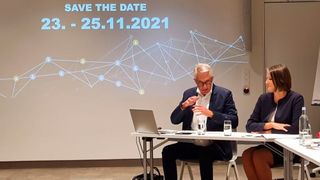 Die Veranstalter der SPS: Martin Roschkowski und Sylke Schulz-Metzner, beide Mesago Messe Frankfurt freuen sich: „Die Messegenehmigung ist inzidenz-unabhängig, eine Absage unsererseits droht deshalb nicht.“ (Stotz)