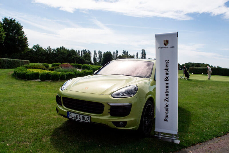 Auch ein Golf-Cup gehört zu den rund 30 Events, die das Porsche-Zentrum Bensberg zusammen mit externen Partnern jedes Jahr zum Ausbau der Kundenbindung organisiert. (François Truffier)
