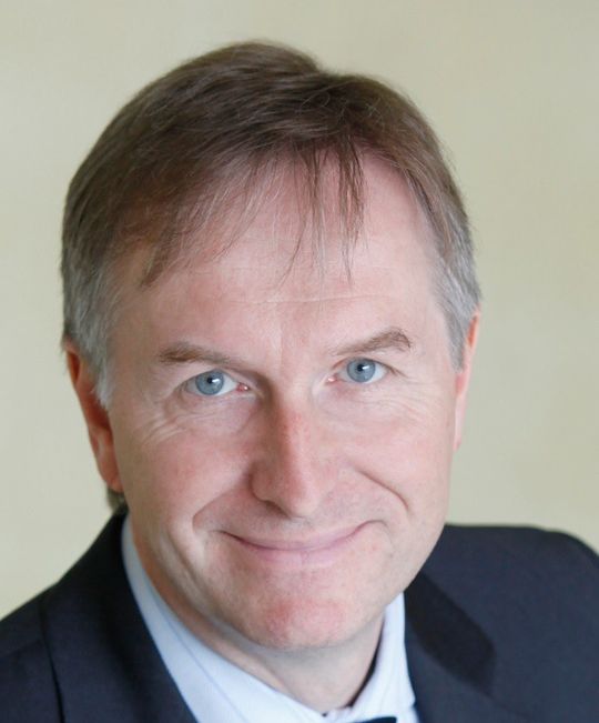 „Obwohl Elektrogerätekäufer Internetshops wegen des günstigen Preisniveaus bevorzugen, bedeutet dies kein Aussterben des stationären Handels“, Dr. Ottmar Franzen, Konzept & Markt(Bild:  Konzept & Markt)