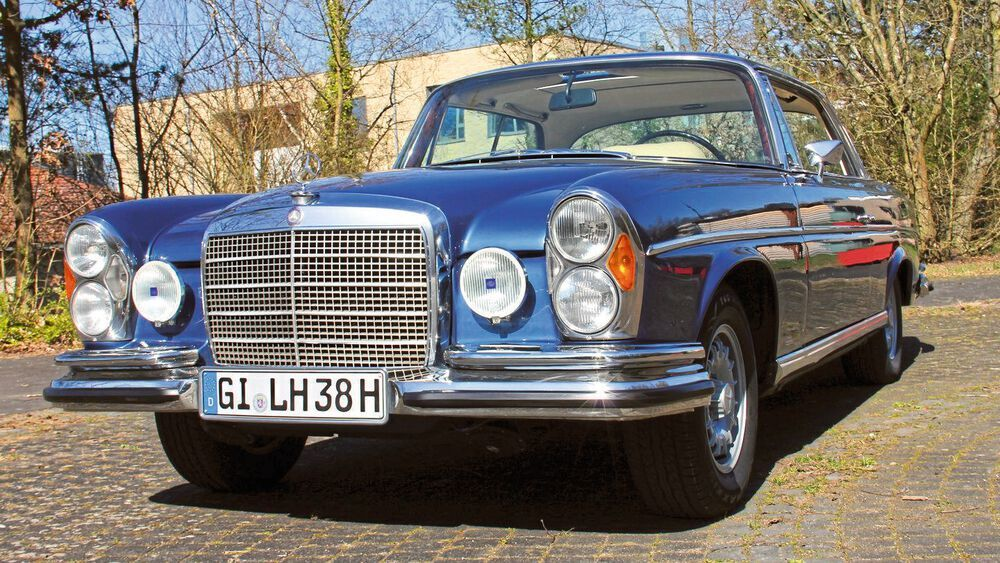 Spenden Und Wertvollen Oldtimer Gewinnen