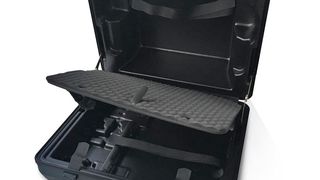 Ein individuell hergestellter Spezialkoffer in großer Stückzahl, für den mobilen Einsatz in Werkstätten, bei Pannendiensten und zur Präsentation. (bwh)