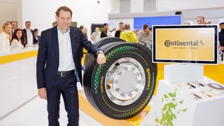 Continental-Chef Nikolai Setzer bei der IAA Transportation im Jahr 2022. (Bild: Ole Spata)