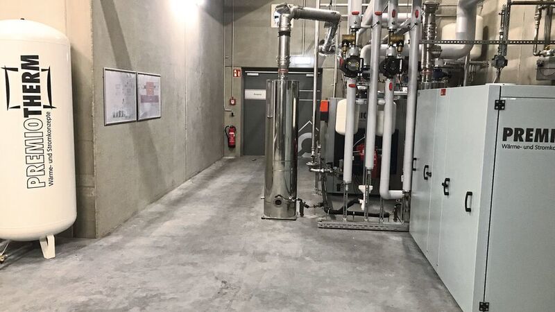 Für den Betrieb der Lackier- und Waschanlagen setzt man bei Ott auf Sehon-
Lackieranlagen in Kombination mit 
einem Premiotherm-Blockheizkraftwerk 
für die Wärmerückgewinnung. ( Schweitzer/»Fahrzeug+Karosserie«)