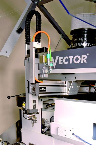 Bild 3: Das dreiachsige Handlingsystem befindet sich direkt über dem Schleifbereich und ermöglicht die kompakte Bauweise der Schleifmaschine. Bild: Bosch Rexroth (Archiv: Vogel Business Media)